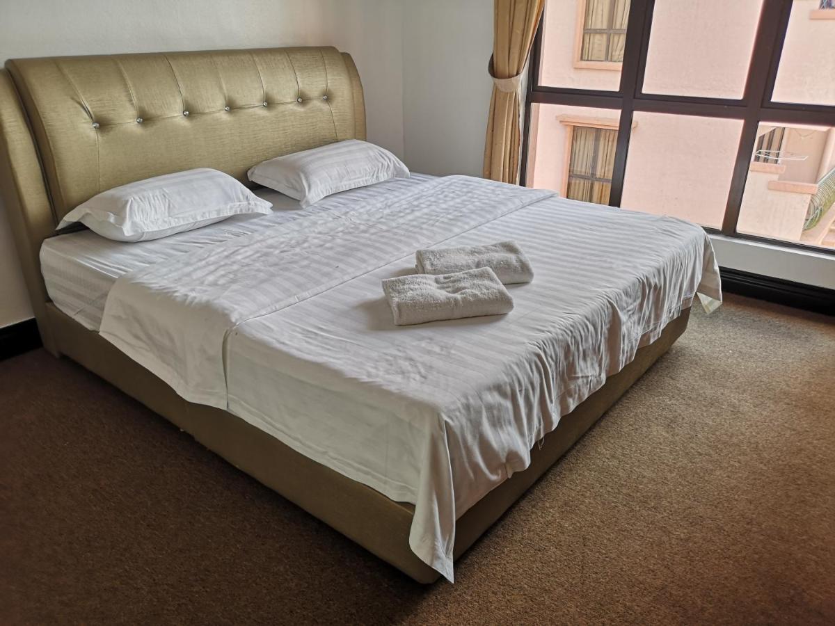 Marina Court Kk City Homestay Kota Kinabalu Exterior photo