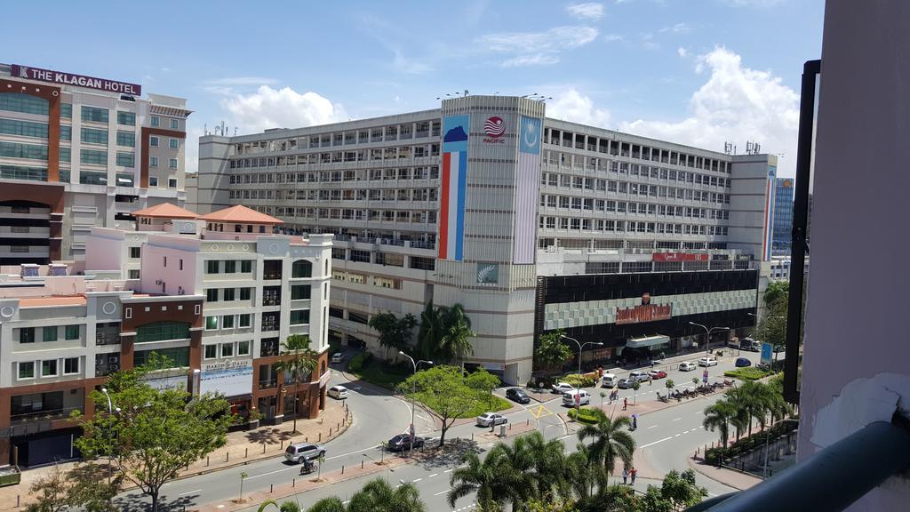 Marina Court Kk City Homestay Kota Kinabalu Exterior photo